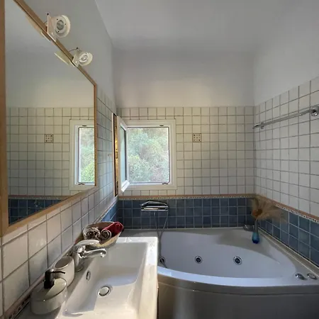 Vilă Gialos 1-2 With A Private Pool