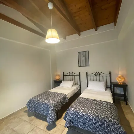 فيلة Gialos 1-2 With A Private Pool *